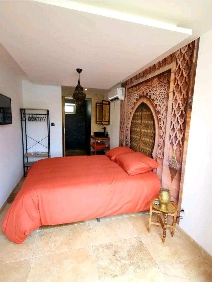 Suite Jaccuzzi En Camargue Port-Saint-Louis-du-Rhône Buitenkant foto